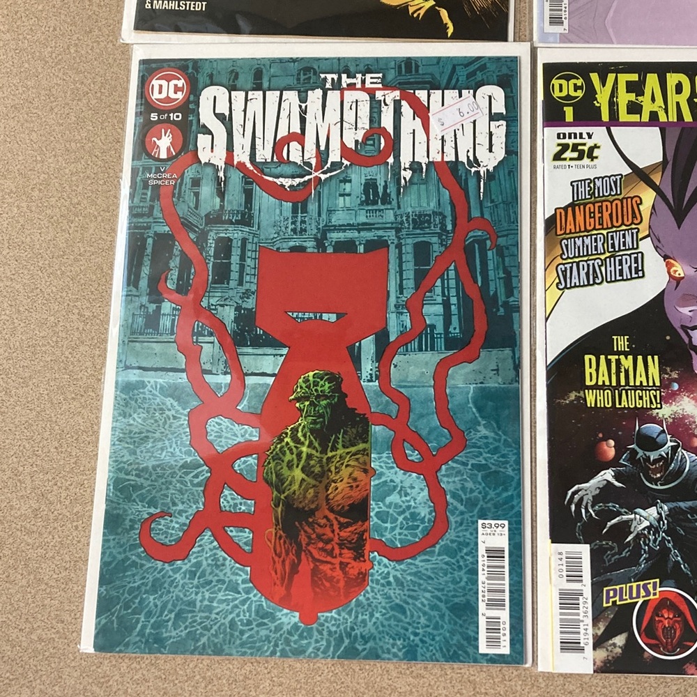DC comic book bundle - Picture 5 of 7